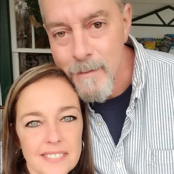 Meet your Posher, Crystal - Picture 2 of 5